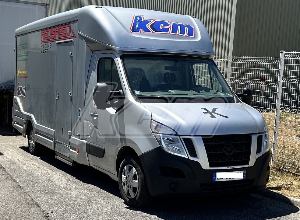 CAMION NISSAN CAISSE CARREE DURISOTTI 3.5T